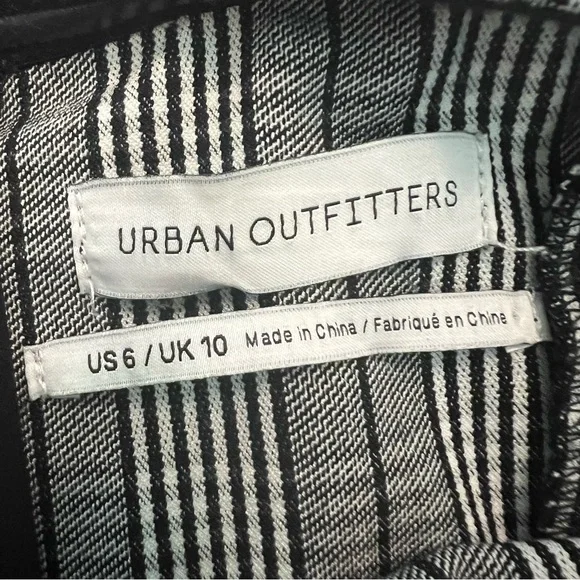 Urban Outfitters Glenn Plaid Off The Shoulder Romper Size 6 - Picture 9 of 13